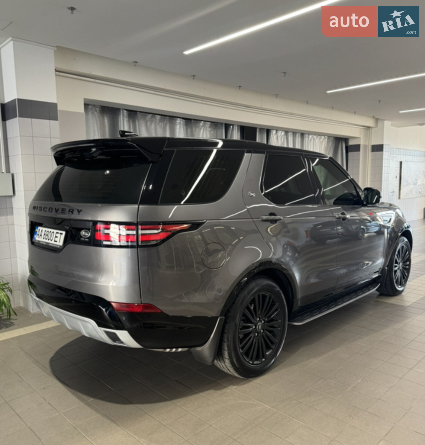 2018 Land Rover Discovery - мініатюра 2