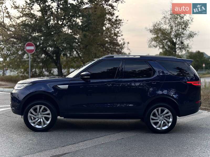 Внедорожник / Кроссовер Land Rover Discovery 2018 в Киеве
