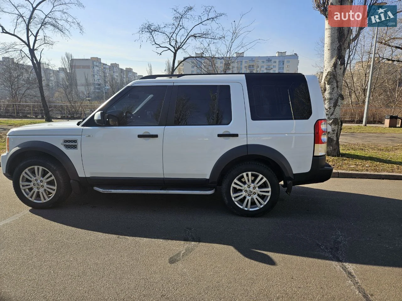 2012 Land Rover Discovery - мініатюра 25