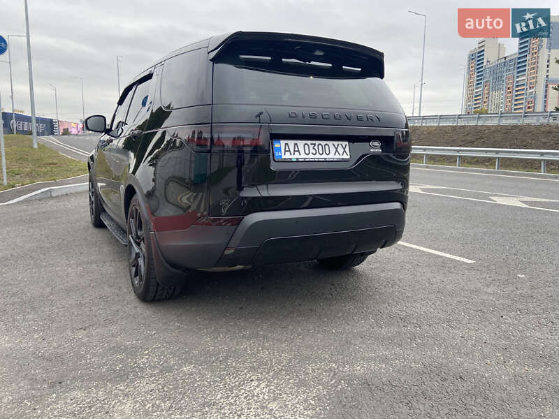Позашляховик / Кросовер Land Rover Discovery 2017 в Києві