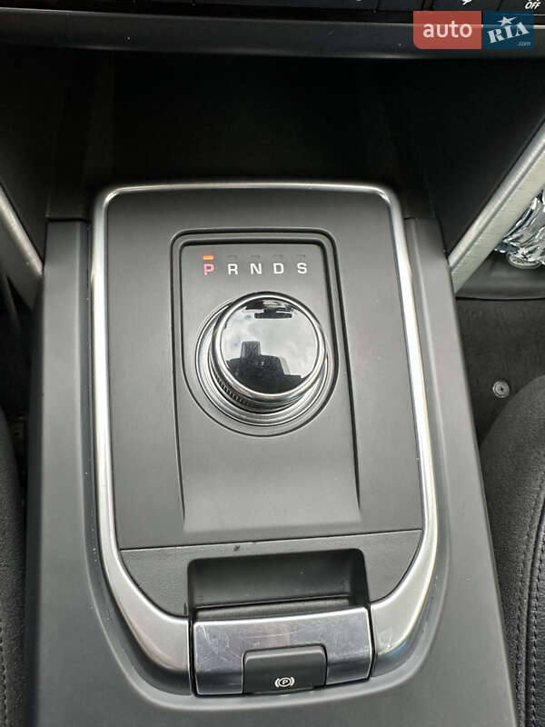 Позашляховик / Кросовер Land Rover Discovery 2019 в Києві