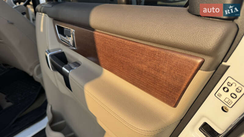 Позашляховик / Кросовер Land Rover Discovery 2016 в Львові