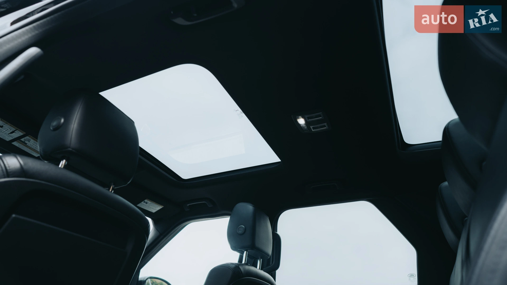 2019 Land Rover Discovery - мініатюра 29