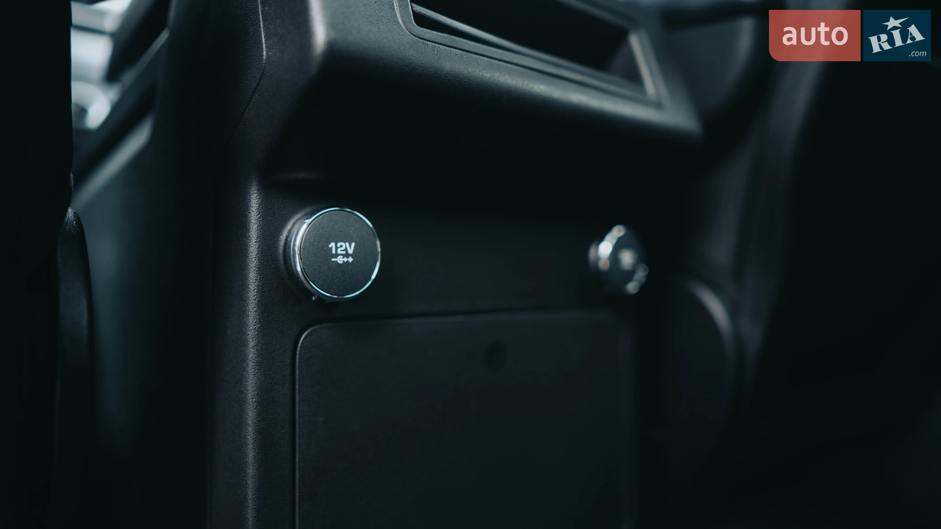 2019 Land Rover Discovery - мініатюра 32