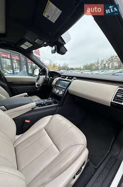 Внедорожник / Кроссовер Land Rover Discovery 2018 в 