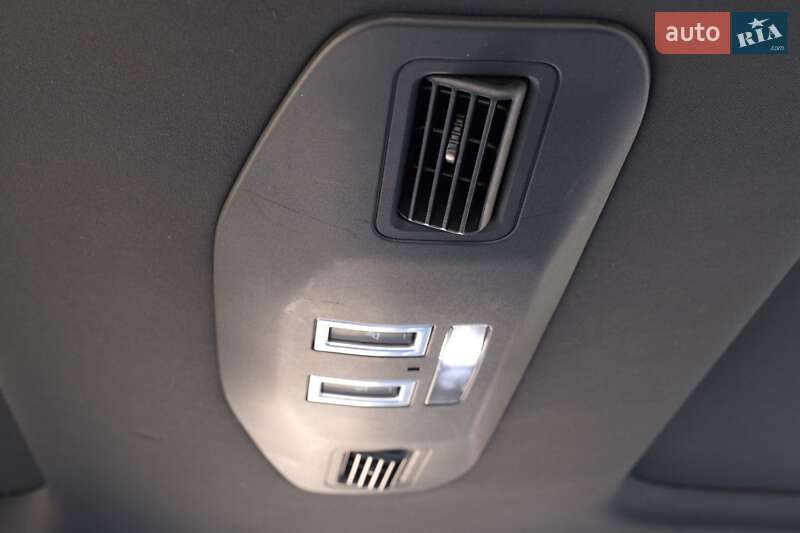 Внедорожник / Кроссовер Land Rover Discovery 2018 в Виннице