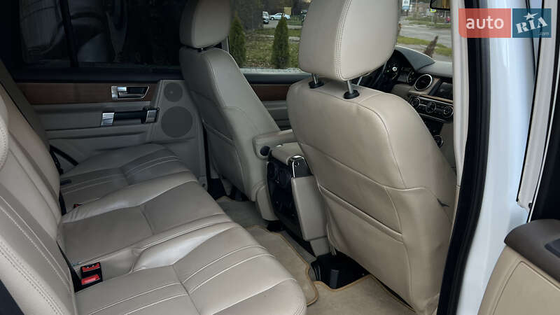 Внедорожник / Кроссовер Land Rover Discovery 2016 в Львове