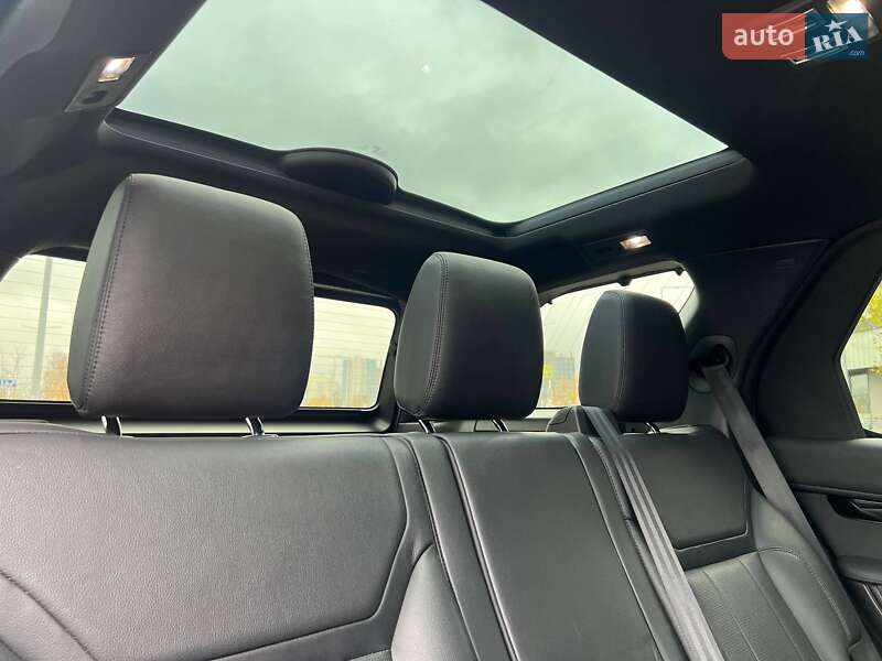 Внедорожник / Кроссовер Land Rover Discovery 2018 в Киеве