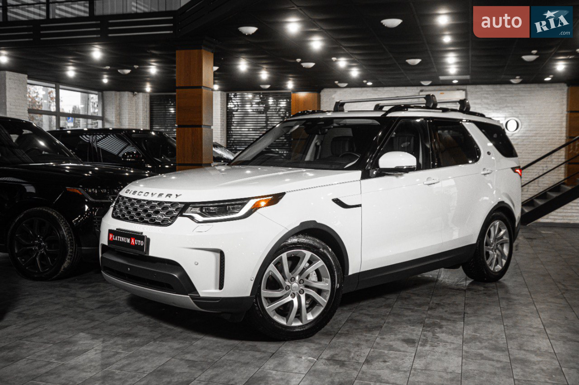 2023 Land Rover Discovery - мініатюра 2