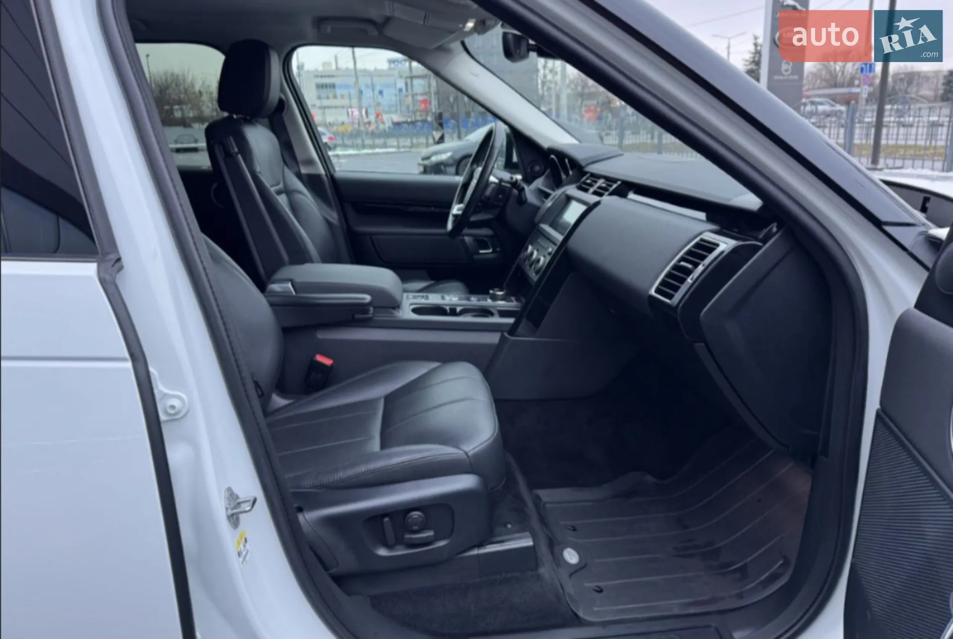 2019 Land Rover Discovery - мініатюра 14
