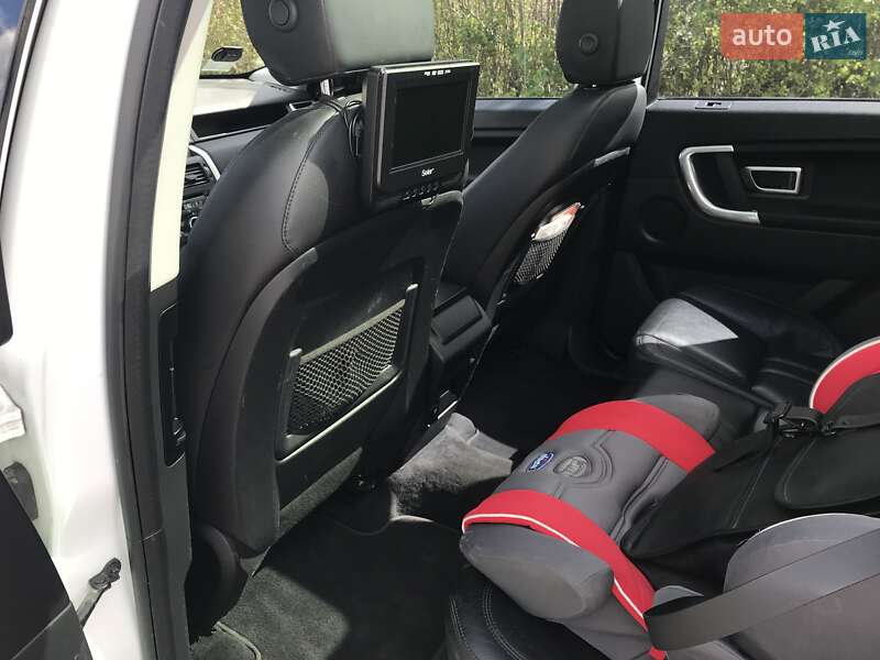 Внедорожник / Кроссовер Land Rover Discovery 2014 в Черновцах