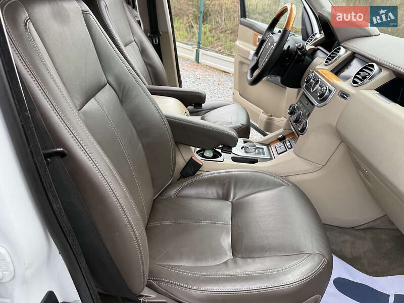 Внедорожник / Кроссовер Land Rover Discovery 2016 в Дрогобыче