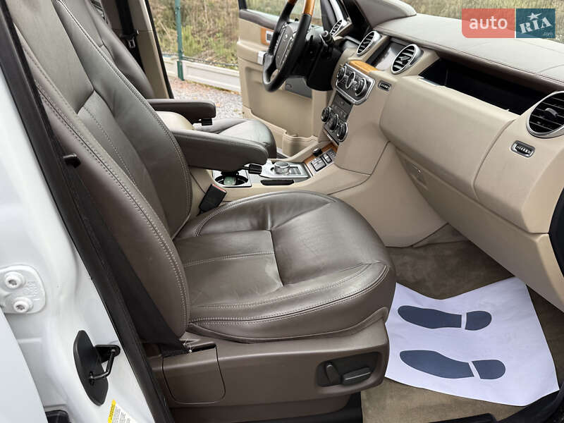 Внедорожник / Кроссовер Land Rover Discovery 2016 в Дрогобыче