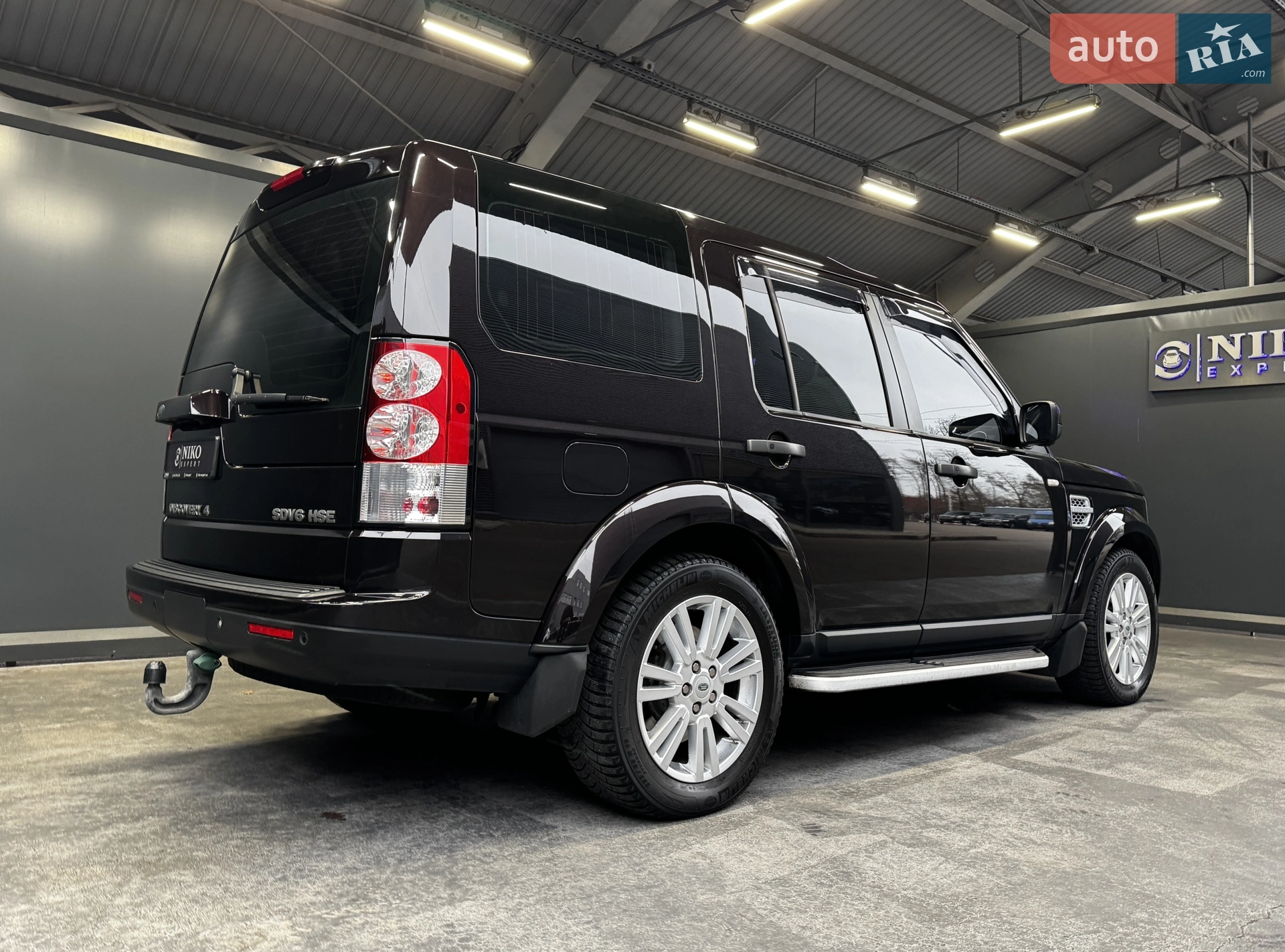 Land Rover Discovery 2011 VIN SALLAAAF4BA592626 фото оголошення 18 з 42