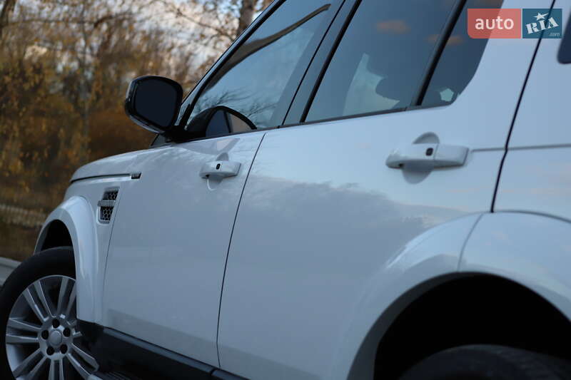 Внедорожник / Кроссовер Land Rover Discovery 2016 в Дрогобыче