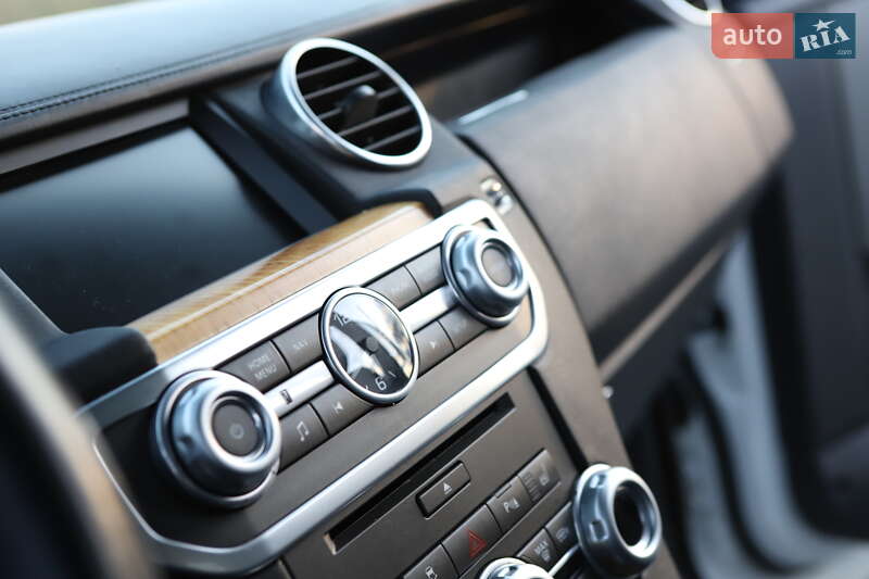 Внедорожник / Кроссовер Land Rover Discovery 2016 в Дрогобыче