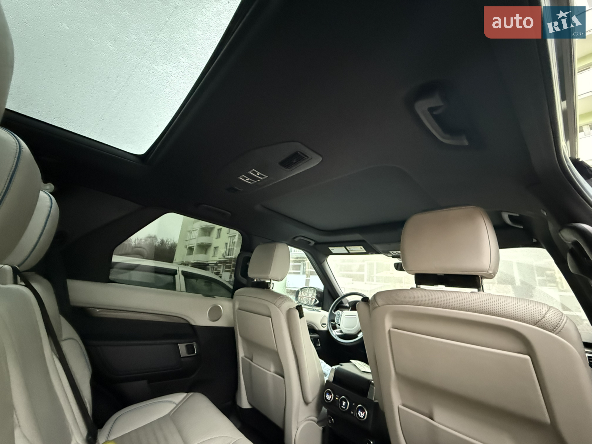 2018 Land Rover Discovery - мініатюра 43