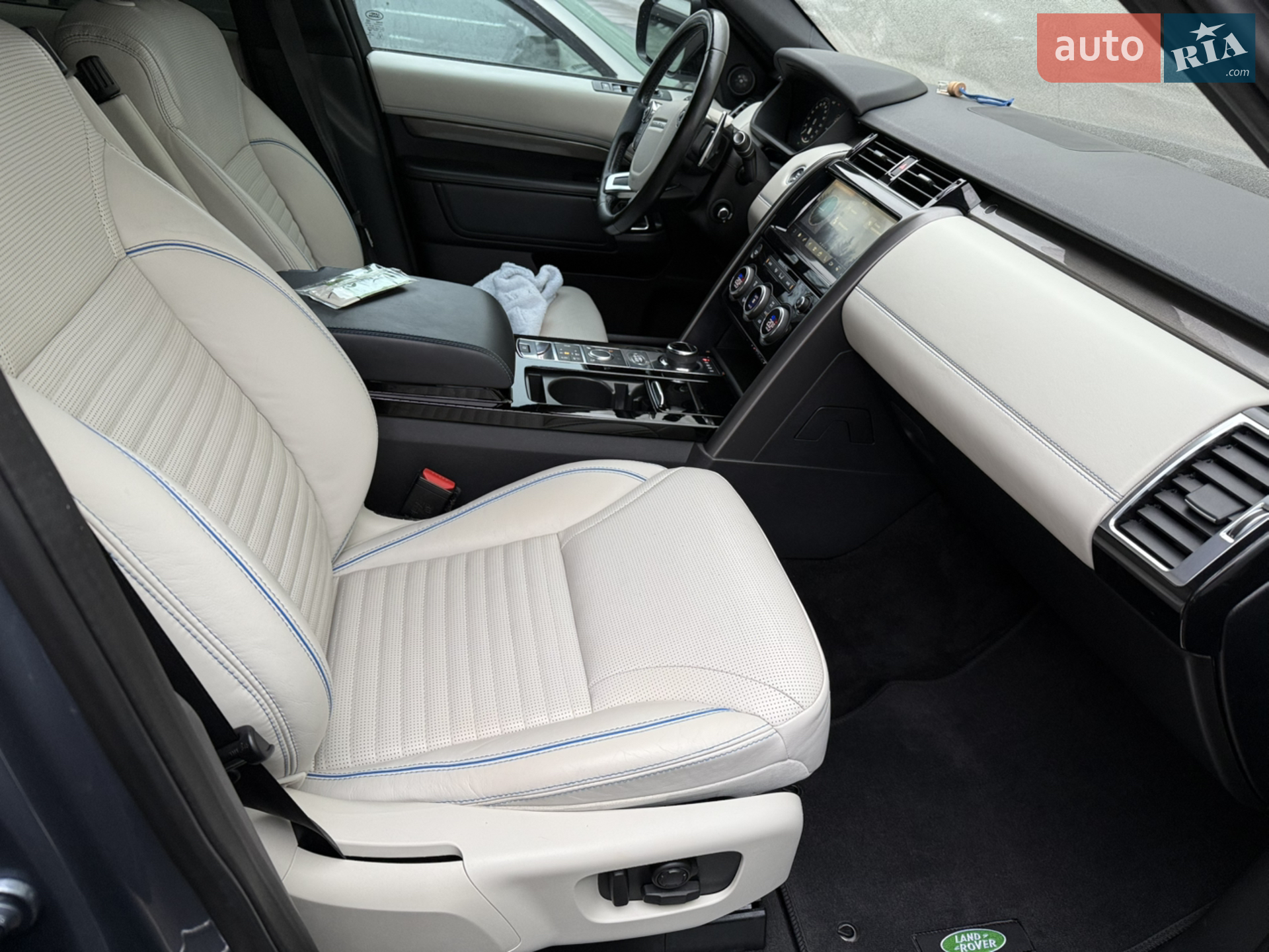2018 Land Rover Discovery - мініатюра 46