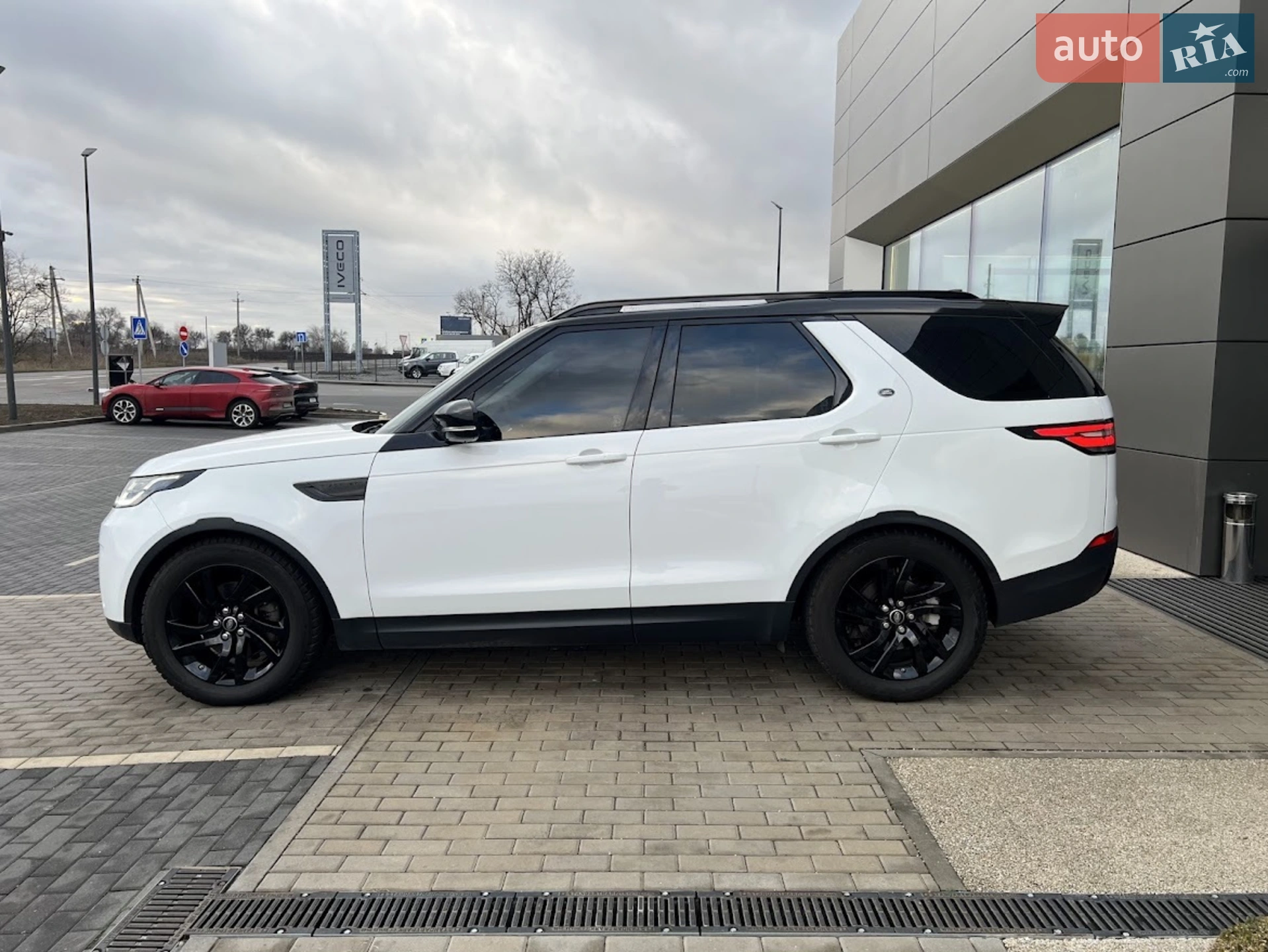 2018 Land Rover Discovery - мініатюра 4