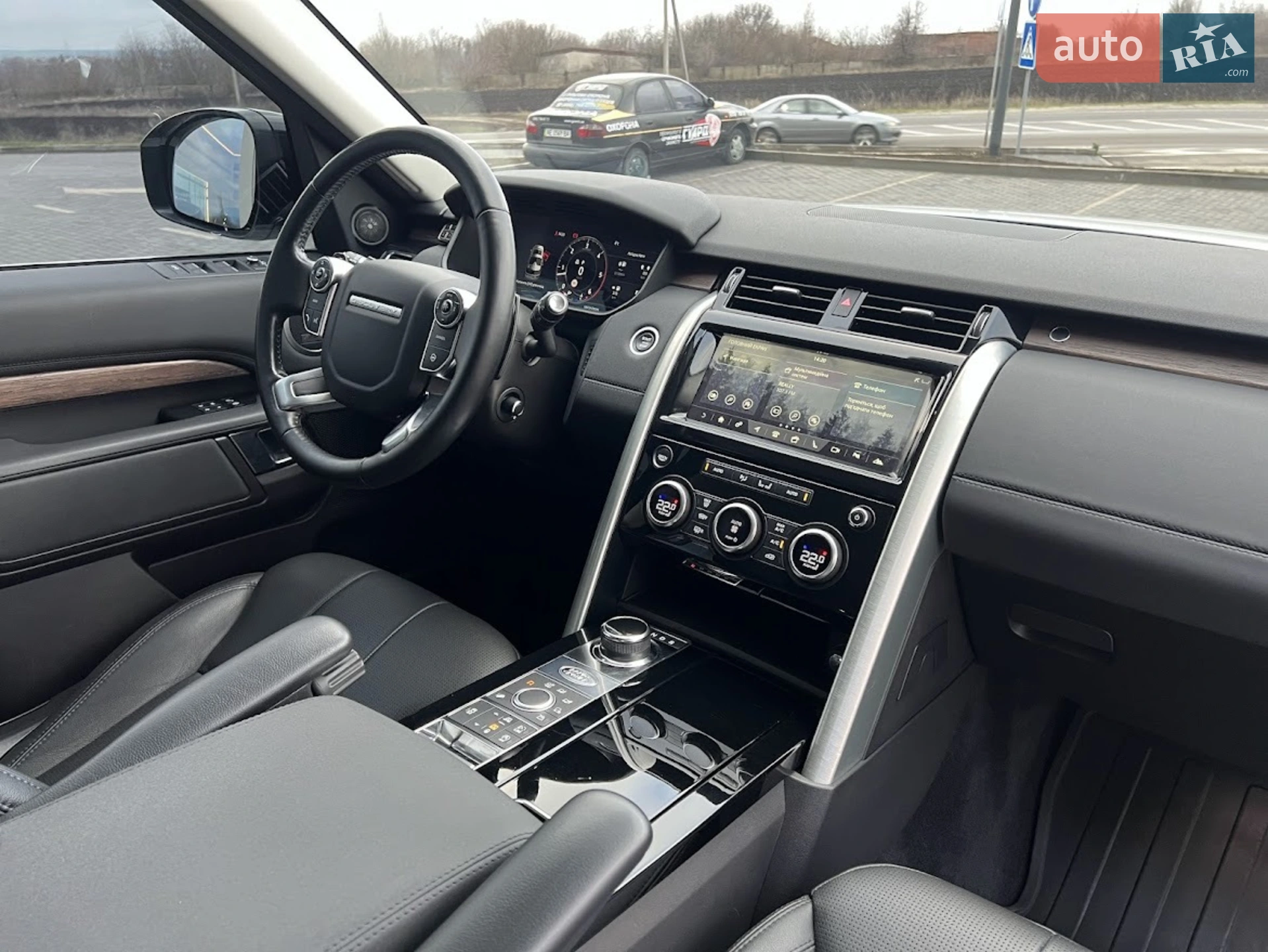2018 Land Rover Discovery - мініатюра 29