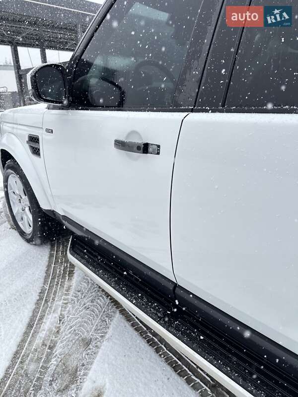 Внедорожник / Кроссовер Land Rover Discovery 2015 в Львове