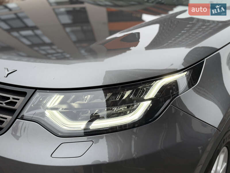 Внедорожник / Кроссовер Land Rover Discovery 2017 в Киеве