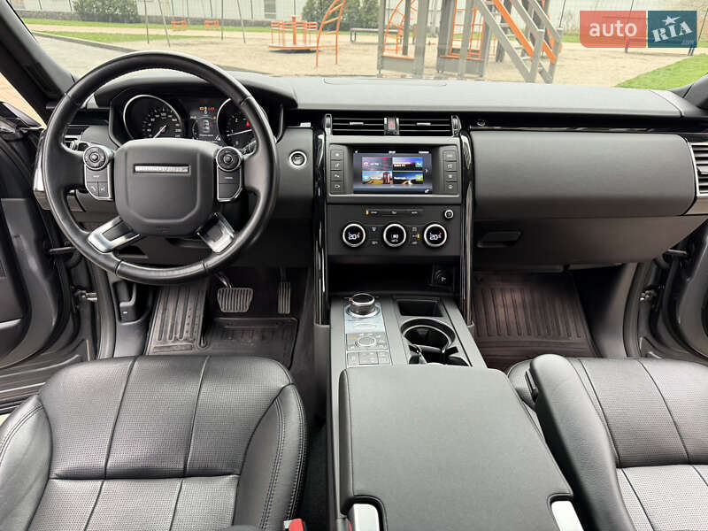 Внедорожник / Кроссовер Land Rover Discovery 2017 в Киеве