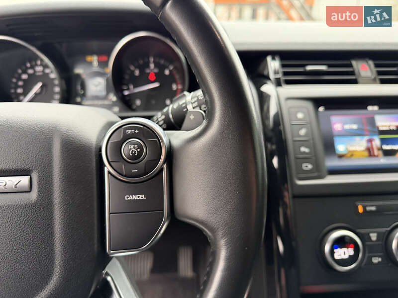 Внедорожник / Кроссовер Land Rover Discovery 2017 в Киеве