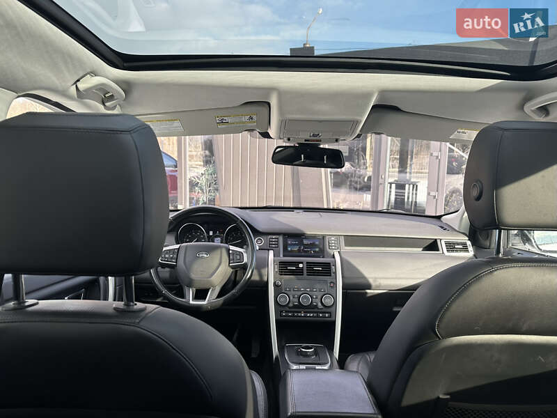 Внедорожник / Кроссовер Land Rover Discovery 2016 в Львове фото 24 Внедорожник / Кроссовер Land Rover Discovery 2016 в Львове