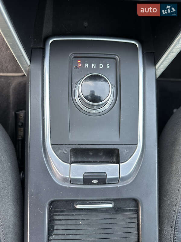 Внедорожник / Кроссовер Land Rover Discovery 2015 в Полтаве фото 21 Внедорожник / Кроссовер Land Rover Discovery 2015 в Полтаве