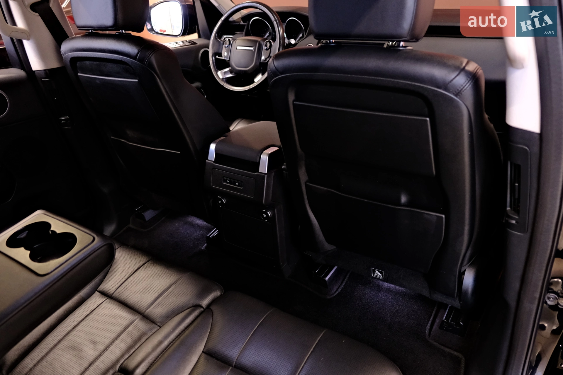 2019 Land Rover Discovery - мініатюра 39
