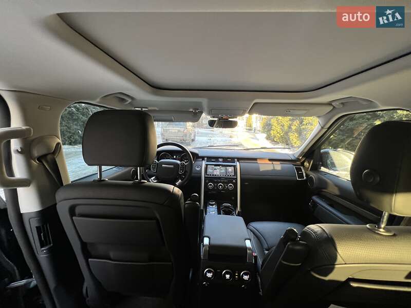 Внедорожник / Кроссовер Land Rover Discovery 2017 в Киеве