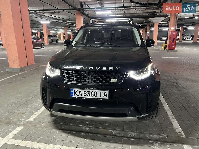 Внедорожник / Кроссовер Land Rover Discovery 2017 в Киеве