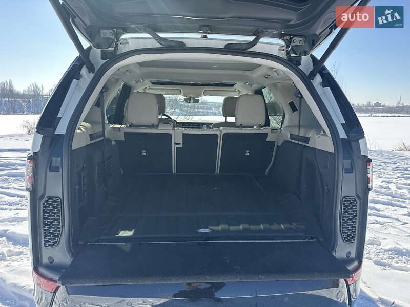 Внедорожник / Кроссовер Land Rover Discovery 2019 в Киеве