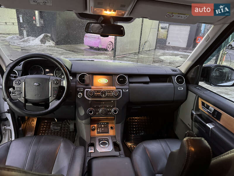 Внедорожник / Кроссовер Land Rover Discovery 2014 в Киеве