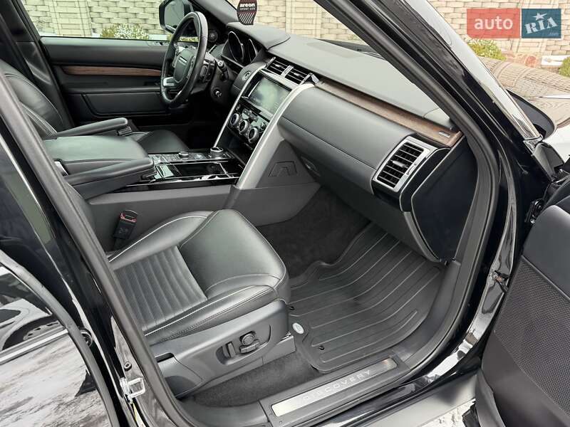 Внедорожник / Кроссовер Land Rover Discovery 2017 в Виннице