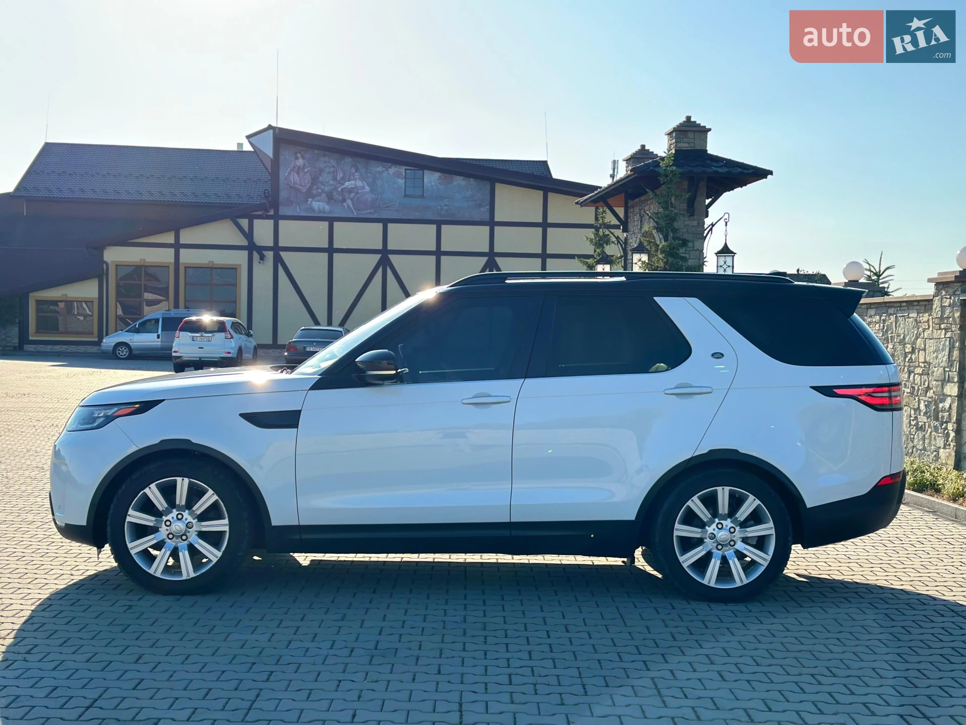 2020 Land Rover Discovery - мініатюра 4