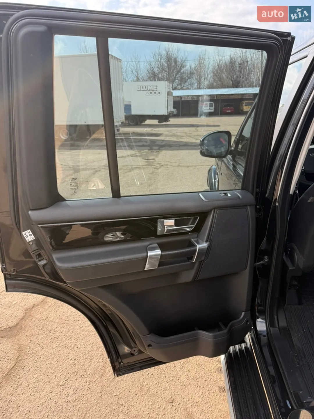 2015 Land Rover Discovery - мініатюра 13