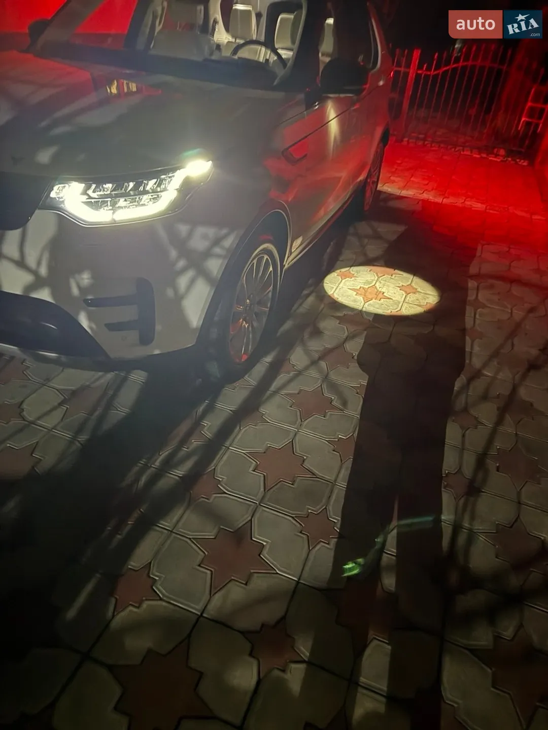 2017 Land Rover Discovery - мініатюра 9