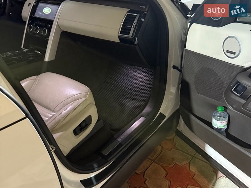 Внедорожник / Кроссовер Land Rover Discovery 2017 в Одессе