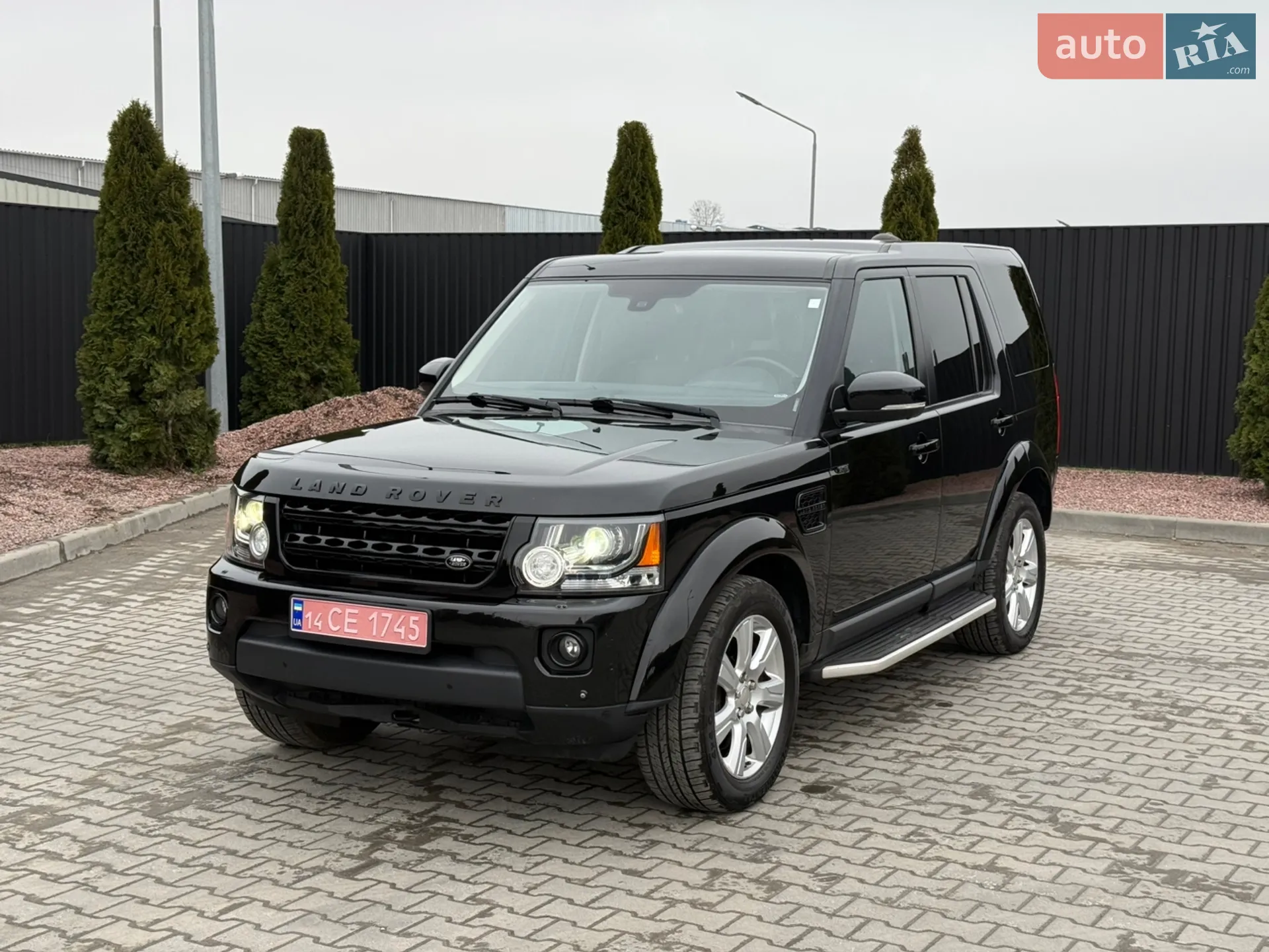 2015 Land Rover Discovery - мініатюра 17