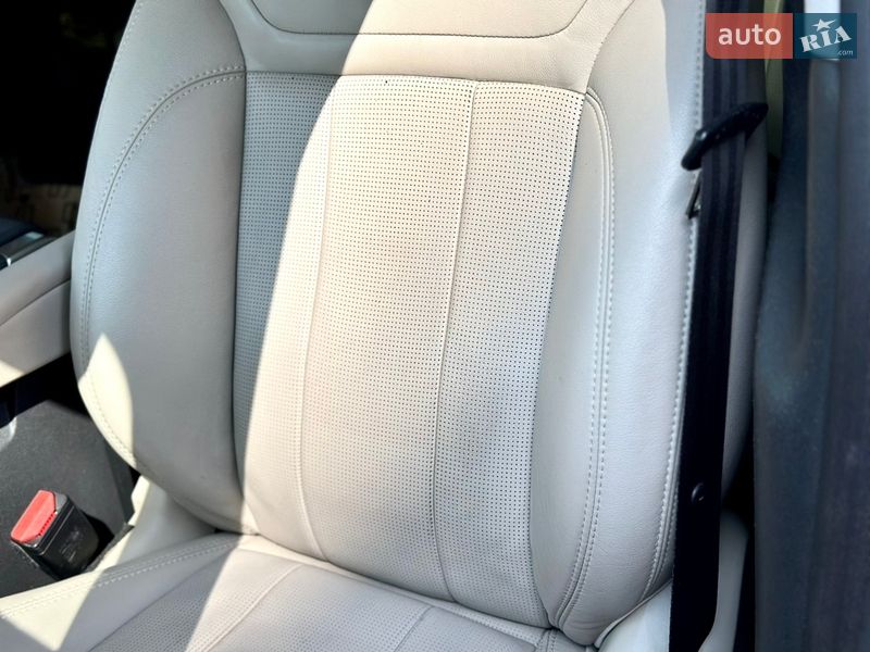 Внедорожник / Кроссовер Land Rover Discovery 2018 в Тернополе