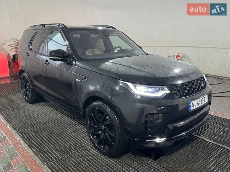 Land Rover Discovery 2023