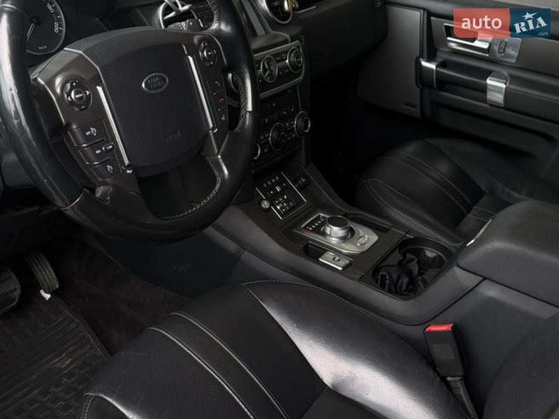 Внедорожник / Кроссовер Land Rover Discovery 2016 в Киеве