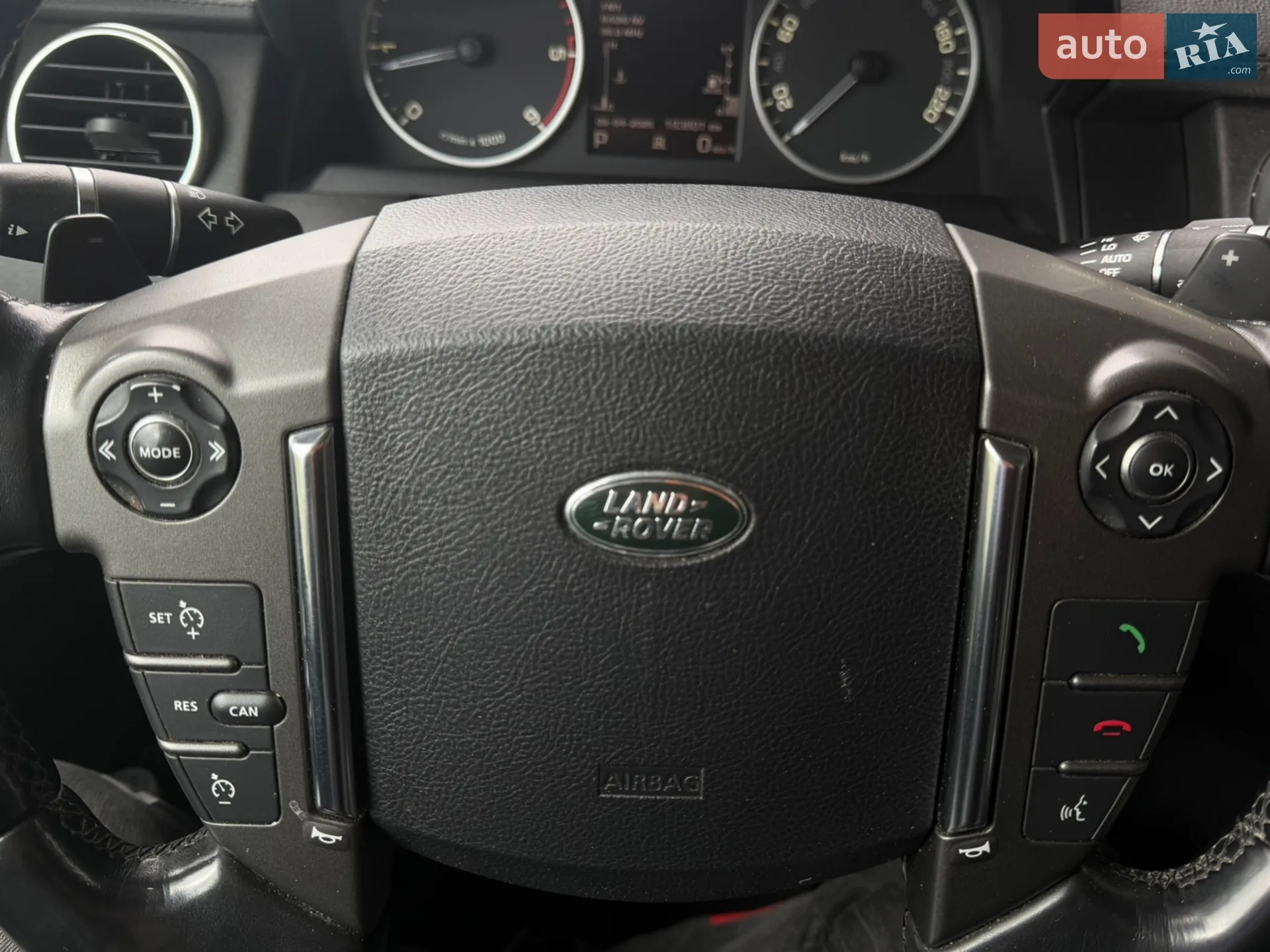 2016 Land Rover Discovery - мініатюра 17