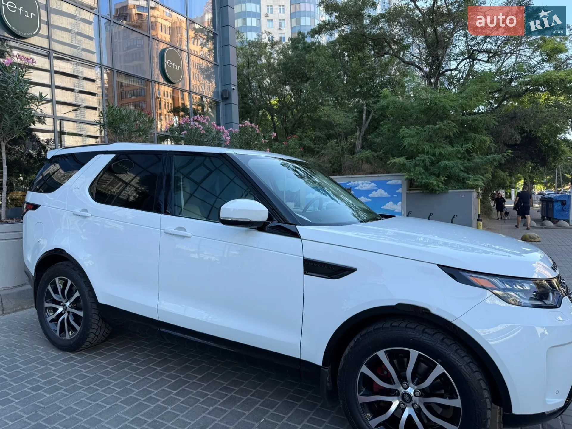 2017 Land Rover Discovery - фото 1