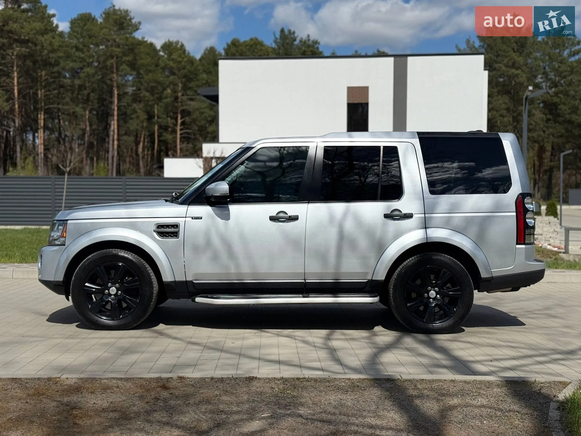 2015 Land Rover Discovery - мініатюра 26