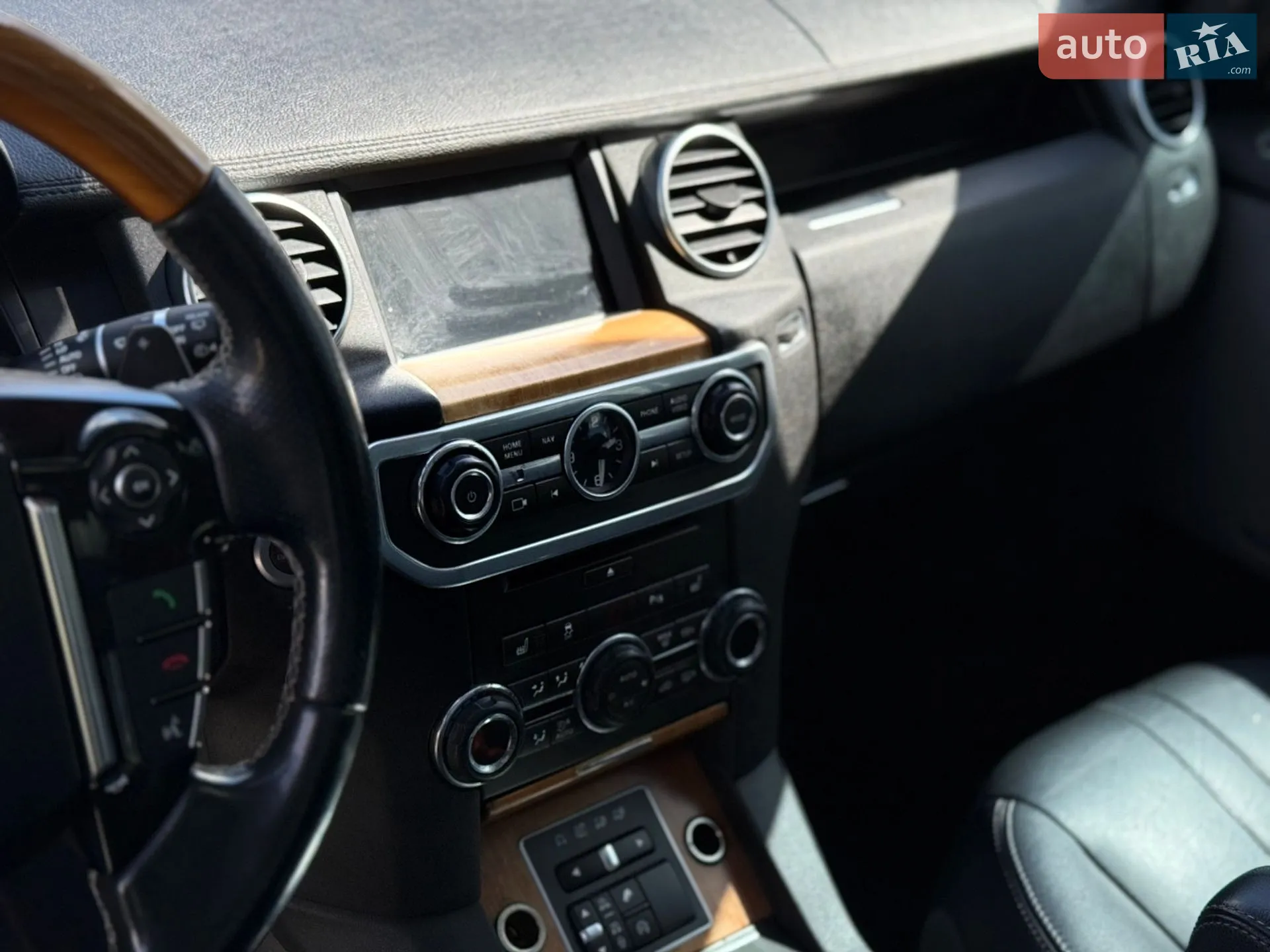 2015 Land Rover Discovery - мініатюра 35