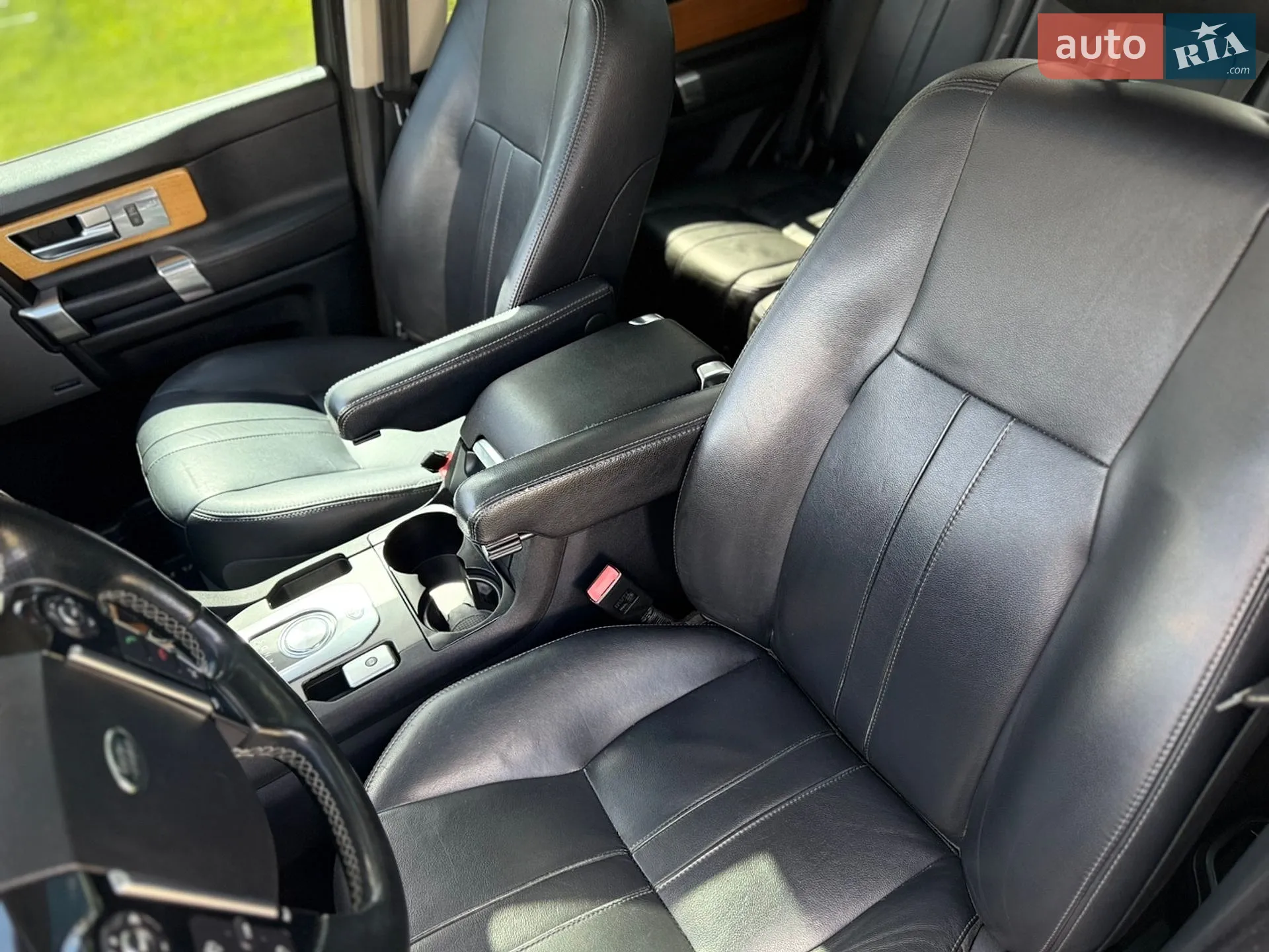 2015 Land Rover Discovery - мініатюра 47