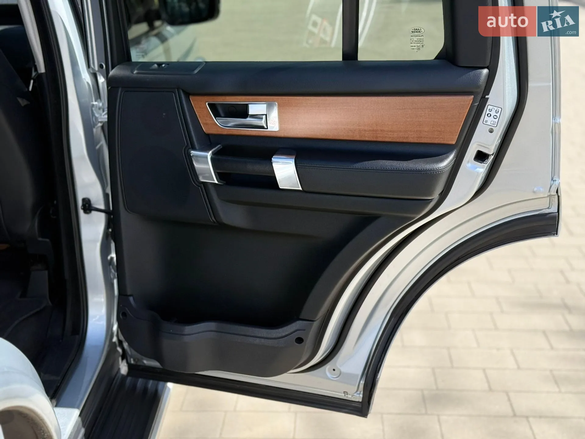 2015 Land Rover Discovery - мініатюра 73